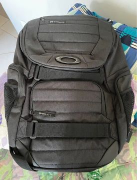 Mochila Oakley enduro - Preto - Nova