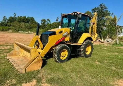 Retroescavadeira Caterpillar 416f2 2021 4x4
