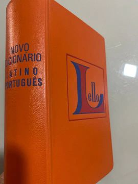 Novo Dicionário Latino Português - Lello