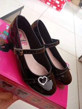 Sapatinho Infantil Feminino Preto Verniz e branco 