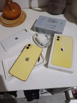 iPhone 11 Amarelo 64GB Novo