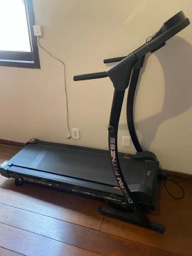 Esteira bivolt e compacta em ótimo estado - última.