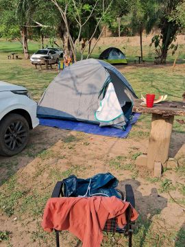Barraca Seminova de Camping Impermeável p 03 pessoas Quechua Mh100