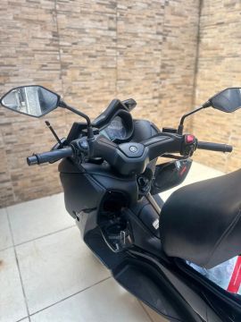 Xmax 2021 ( tenho a bolha original) 28mil km