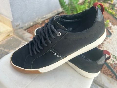 Tenis casual Tommy Hilfiger - Tamanho 40