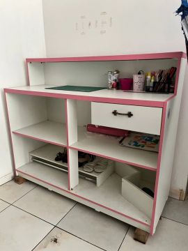 Balcão rosa em mdf 