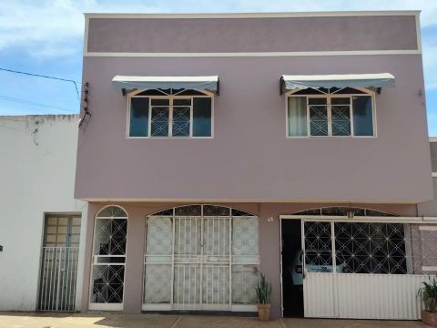 Aluguel apartamento centro paracatu Mg 