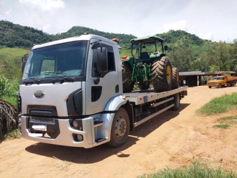 FORD CARGO 1317 PLATAFORMA COM ASA TMA 9,00 METROS