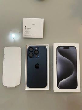 iPhone 15 Pro - Azul zerado