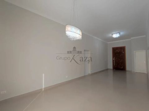 Oportunidade - Casa em Condomínio - Jardim do Golfe - Condomínio Jardim do Golfe - 3 Dormi