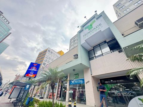 Sala comercial para locação na Trindade
