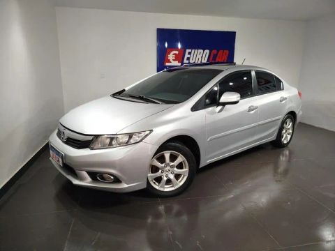 Civic 2013 com teto baixa km