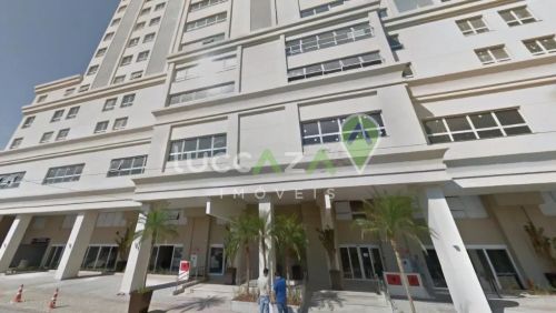 Sala Comercial de Alto Padrão no Centro de Jacareí-SP: 1 sala, 1 banheiro, 1 vaga de garag