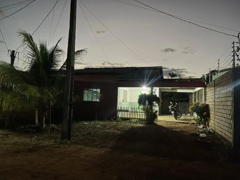 Vendo Casa no Senador Hélio Campos 