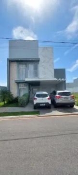 Sobrado à venda em condomínio fechado