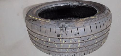 Pneu usado 215/50 R17