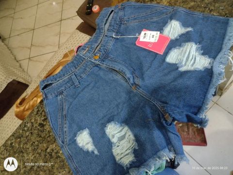 Short Jeans Destroyed - Tamanho 46