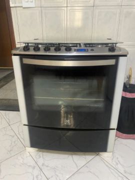 Fogão Electrolux 5 bocas usado 