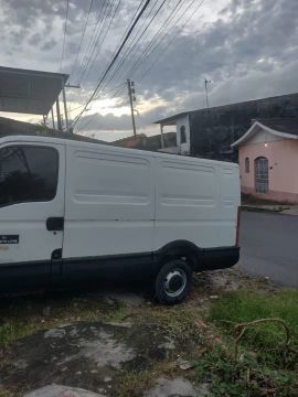 Vende se van top