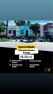 Três casas em terreno de 512m² no bairro Antônio Bezerra