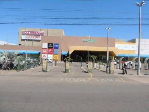 Loja Comercial Disponível para Aluguel- Cocais Shopping