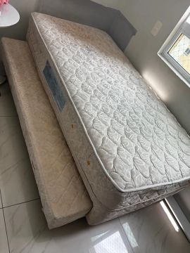 Cama Box de solteiro com Cama Auxiliar