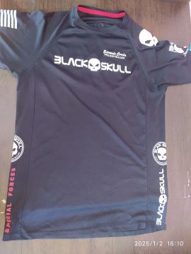 Camisa da Black skull Perfeito encaixe no corpo - Seminovo