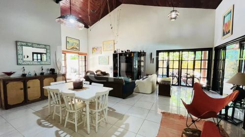 CASA PARA LOCAÇÃO ANUAL, COM 3 DORMITÓRIOS, 230M2, NA RIVIERA DE SÃO LOURENÇO  BERTIOGA-SP