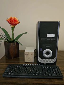 KIT CPU - 2GB RAM - 75GB + TECLADO + NOBREAK