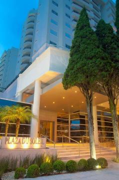 APARTAMENTO, Residencial; 2 dormitorios, 1 suite, 2 bwc; Mobiliado