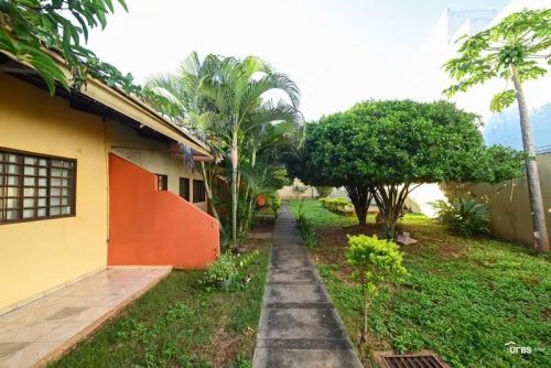 Casa residencial]]