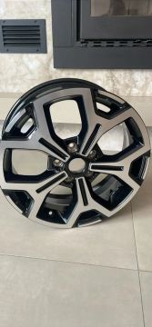 Roda de liga leve aro 17 Duster Original 