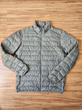 Casaco original Uniqlo