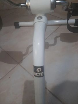 Mini Bicicleta ergométrica para exercícios em casa- ideal para fisioterapia 