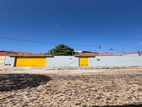 Casa A Venda Em Parnaiba / Bairro Reis Veloso . 1C08ESJ