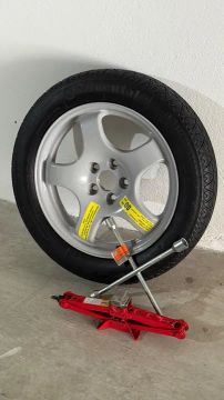 KIT: Estepe MINI e BMW + macaco com encaixe para MINI 