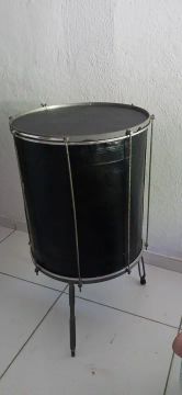 Surdo treme terra