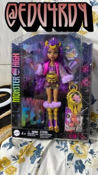 Monster High, Boneca Clawdeen Festival - LACRADA