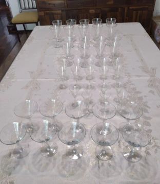 Antigo Jogo de Cristal 51 peças