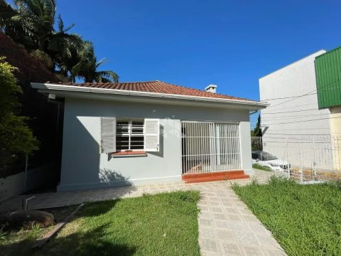 CASA 04 DORMITÓRIOS NO SANTO INÁCIO