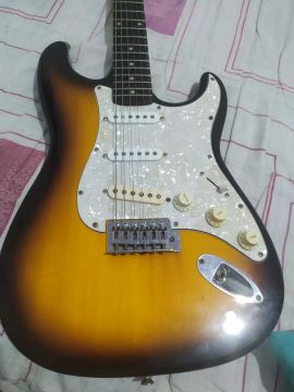 Guitarra  Stratocaster washburn 