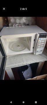 Vendo microondas Eletrolux 20 LT usado $ 320 reais 