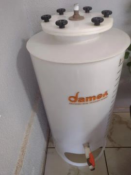 Fermentador de vinho e de cachaça