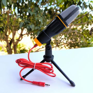 Microfone condensador P2 com tripé de mesa