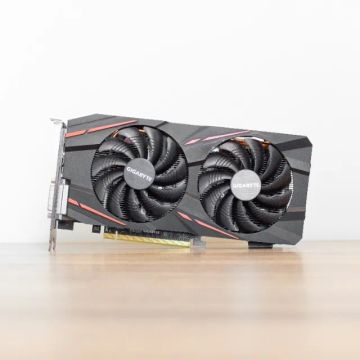 Placa de vídeo RX 580 4GB Gigabyte - Aceito troca