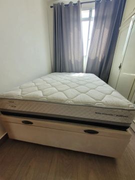 Cama de casal com baú 