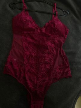 Body de renda vermelho da loja Outlet lingerie 
