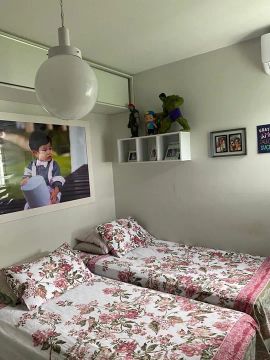 Apartamento na pajuçara com 4 quartos, área de serviço e varanda!