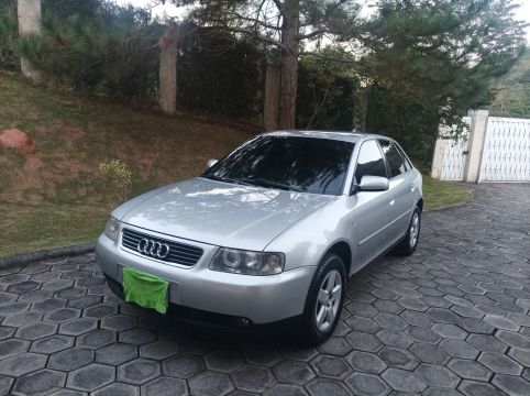 Audi A3 1.8 Aspirada MANUAL 2°Dono