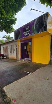 Vendo Casa com Ponto Comercial em Rua Principal da Fazendinha 